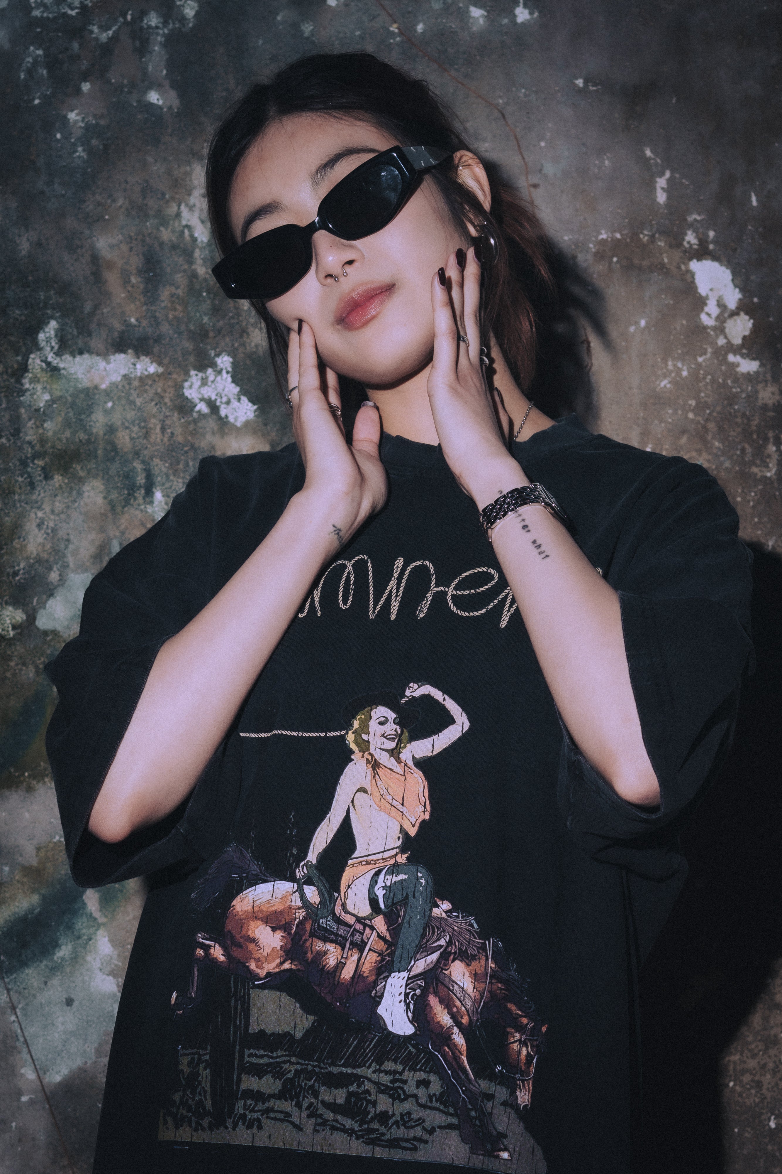 NR COWGIRL WASHED TEE