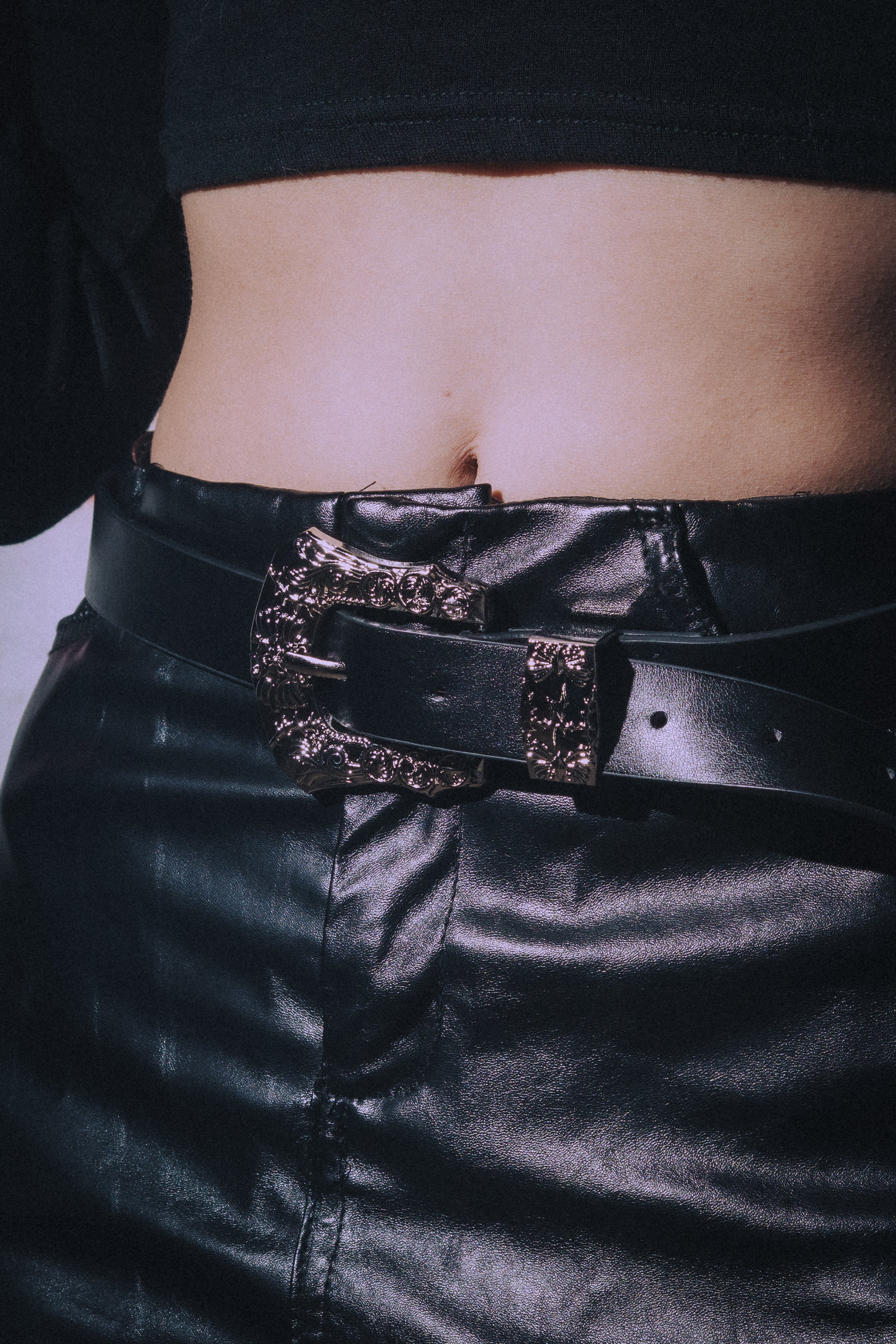 NR MOTIF BUCKLE BELT