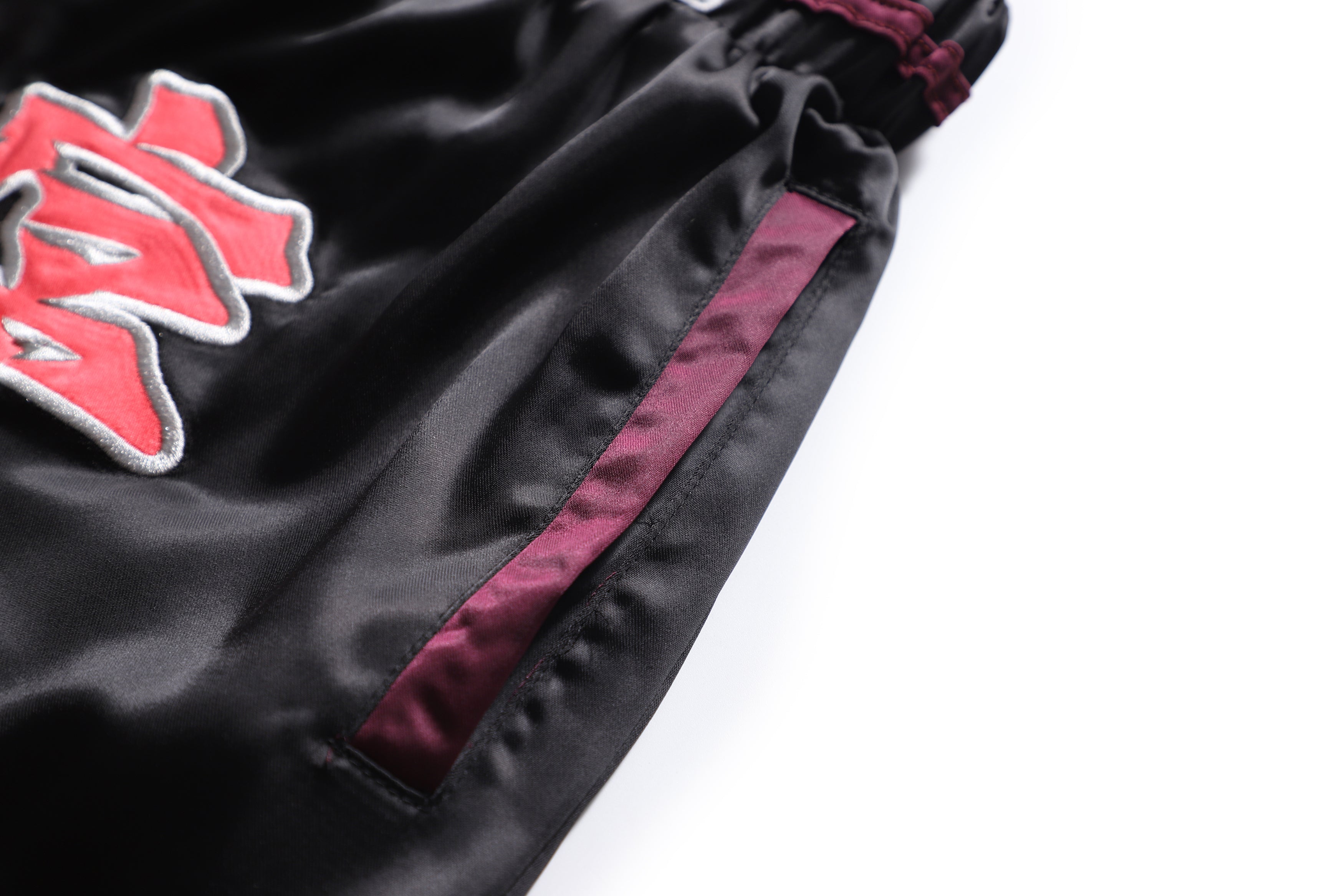 NR BLACK UNDERGROUND RULE SHORT