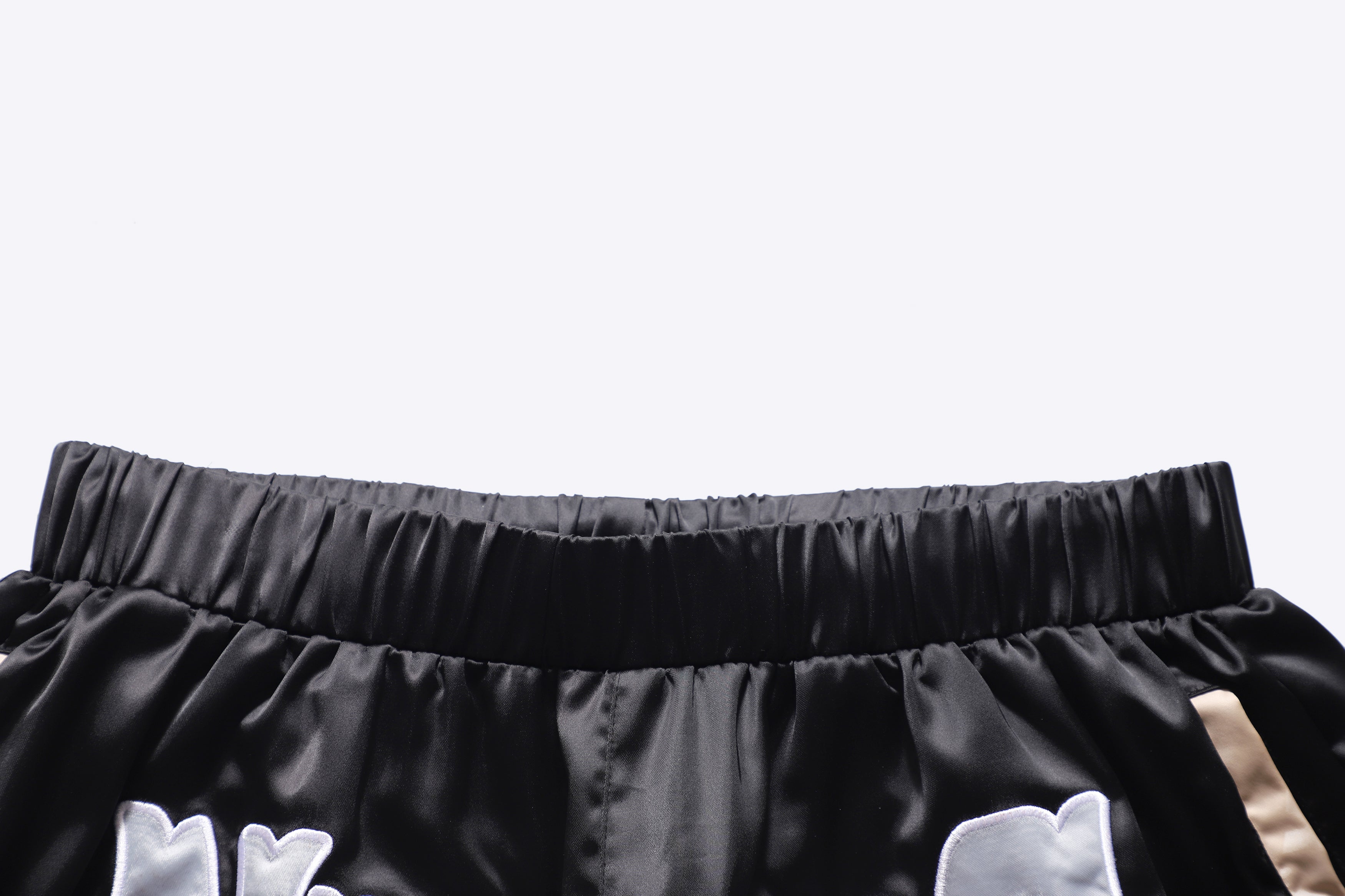 NR BLACK LOGO SHORT